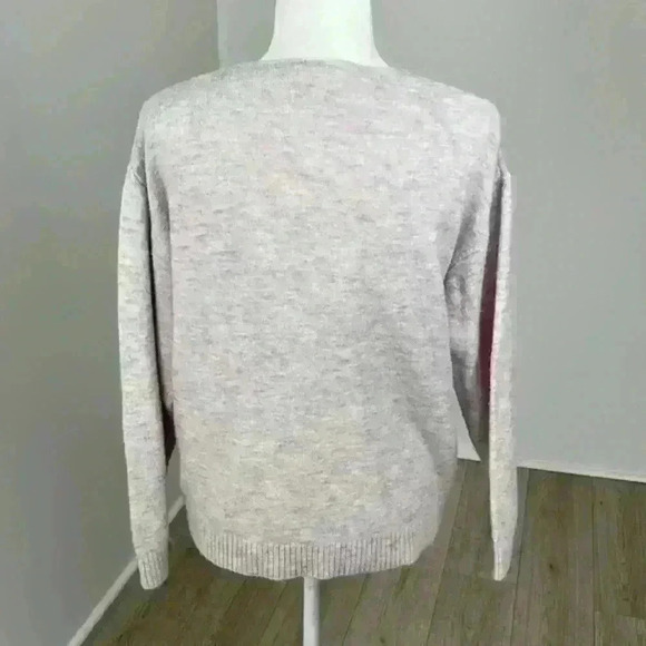 H&M Light Pink V-Neck Sweater Size Small - Picture 4 of 8
